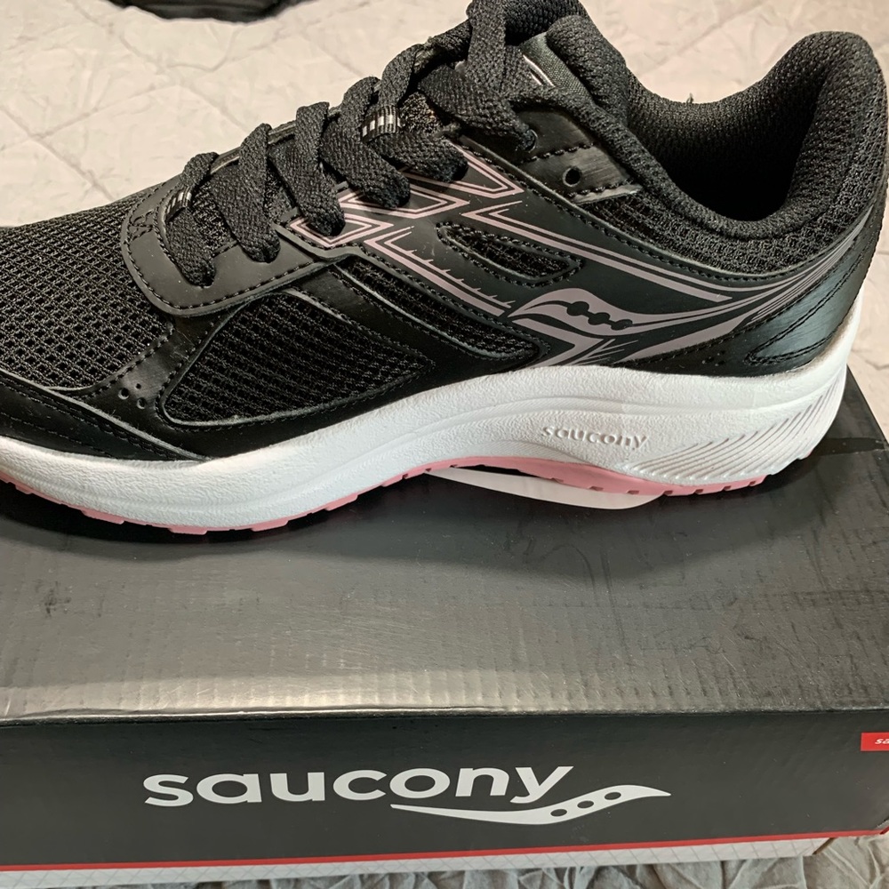 Gym shoes